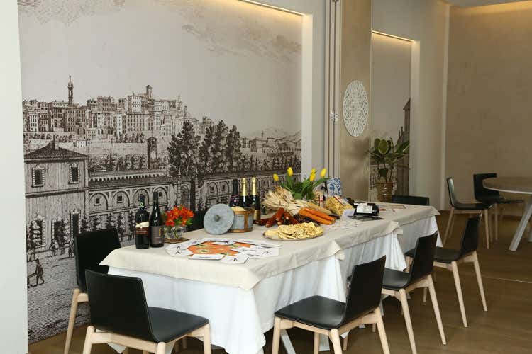 (Light lunch con vista da Ezio Gritti Formaggi, salame e Casoncelli superstar)