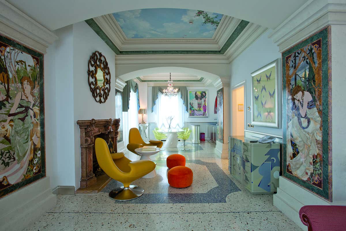 Suite Presidenziale. Foto: Gianni Basso Vegamg Hotel o galleria d&rsquo;arte contemporanea? No, Byblos Art Hotel Villa Amist&agrave;