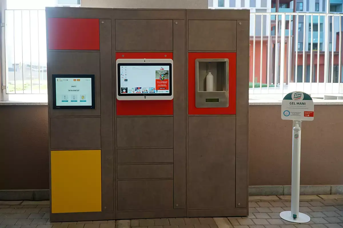 Locker condominiale con monitor e refill station Con Unilever la spesa si fa in condominio