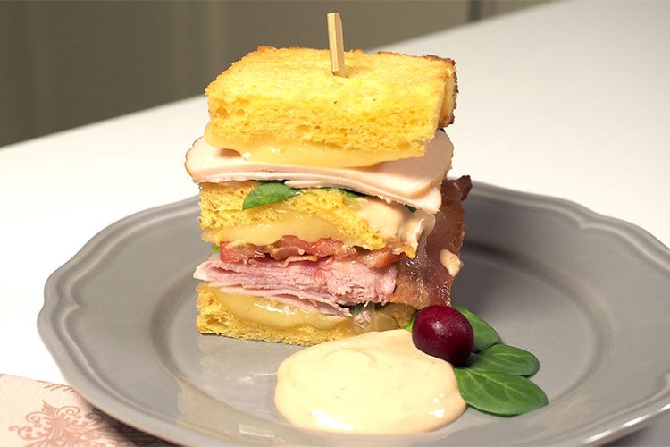 Insolito Panettone: Club Sandwich di Veneziana Classica - Loison, panettone tutto l'anno e nuovo sito dedicato ai biscotti