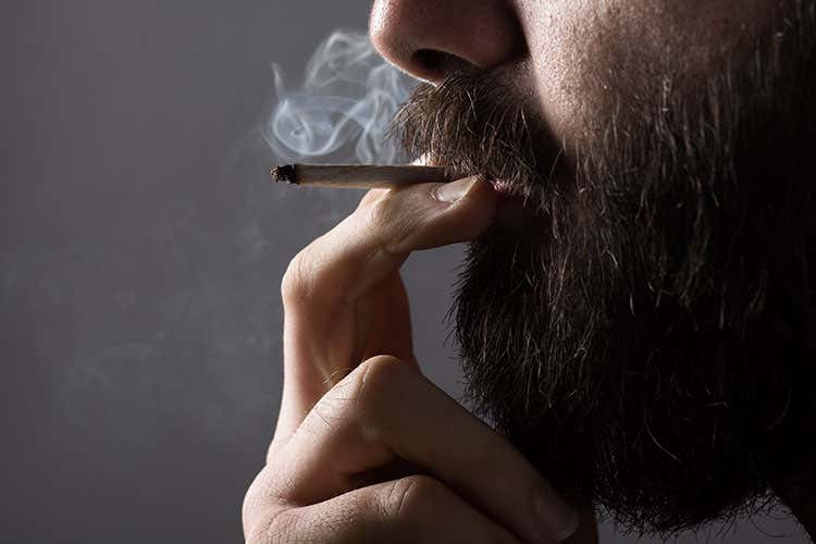 (Longevità, i fattori che la influenzano Il fumo toglie sette anni) (Longevità, i fattori che la influenzano Il fumo toglie sette anni)