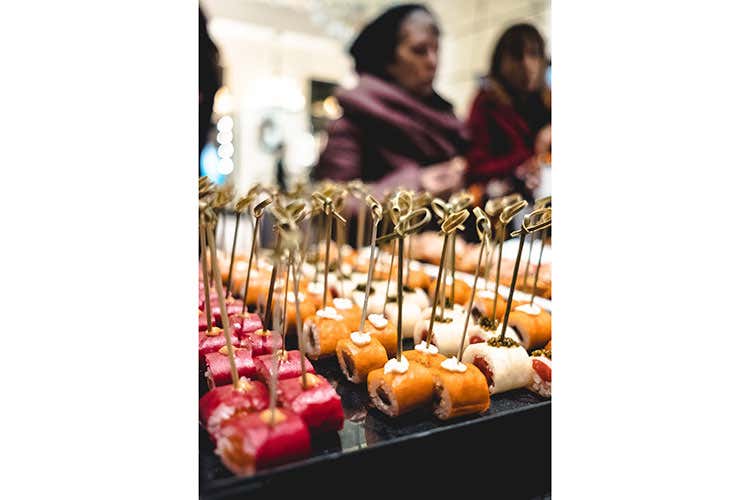 (Longino & Cardenal Anche a Natale cibi rari e preziosi) (Longino & Cardenal Anche a Natale cibi rari e preziosi)