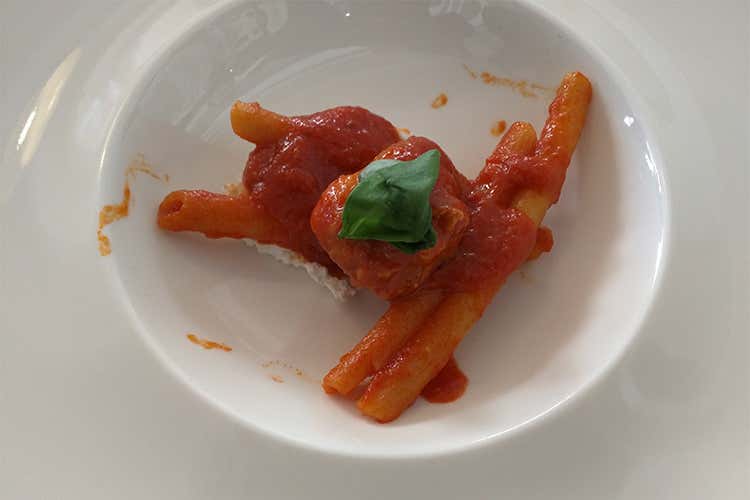 Lsdm, il successo della 10ª edizione Cuochi stranieri ed eccellenze campane Lsdm, il successo della 10ª edizione Cuochi stranieri ed eccellenze campane