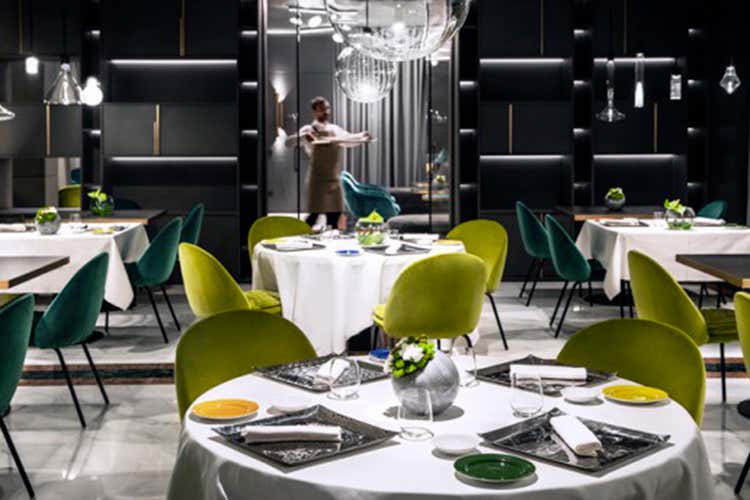 Gli interni del Lunasia (Luca Landi riporta la stella Michelin al Lunasia)