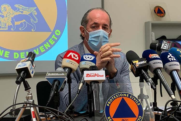 Luca Zaia - Zaia colora d'arancione il Veneto Confini comunali chiusi dalle 14 Luca Zaia - Zaia colora d'arancione il Veneto Confini comunali chiusi dalle 14