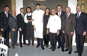 La famiglia Lunelli con gli chef Cracco, Berton e Sadler