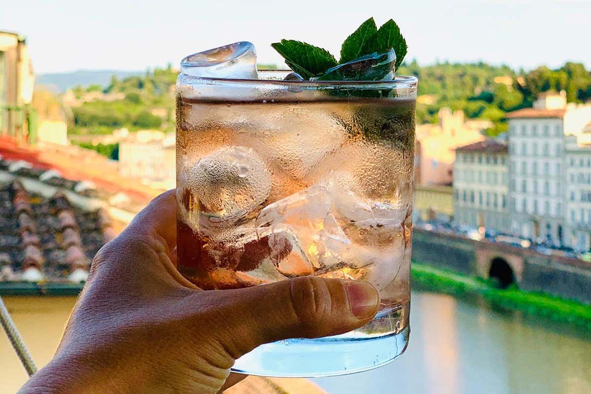 Lungarno Collection cocktail con vista A Firenze torna il Grand Tour, ma i chiave gourmet Lungarno Collection cocktail con vista A Firenze torna il Grand Tour, ma i chiave gourmet