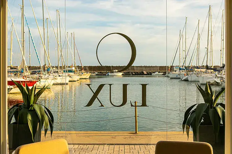 Lux Restaurant & Lounge