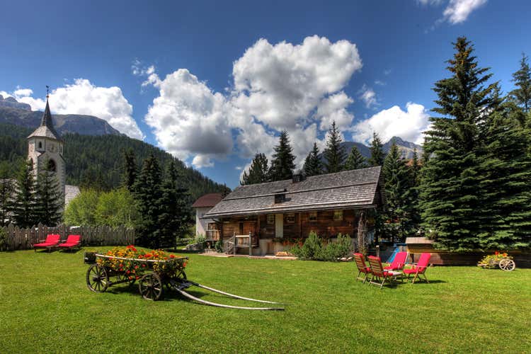Una rete di alberghi di lusso per gli amanti dell'escursionismo (Luxury Bike Hotels, network per sportivi di ogni età) Una rete di alberghi di lusso per gli amanti dell'escursionismo (Luxury Bike Hotels, network per sportivi di ogni età)