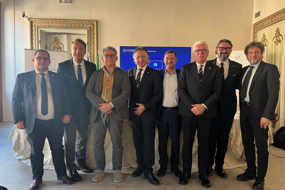 La guida Ais si fa digitale e parla inglese. Così il vino italiano punta ai buyer esteri La guida Ais si fa digitale e parla inglese. Così il vino italiano punta ai buyer esteri