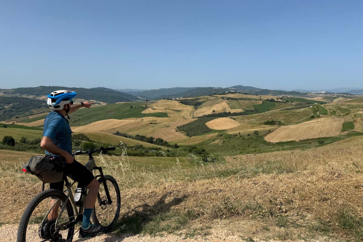 Monti Frentani in bici: un itinerario tra natura, storia e prodotti enogastronomici Monti Frentani in bici: un itinerario tra natura, storia e prodotti enogastronomici