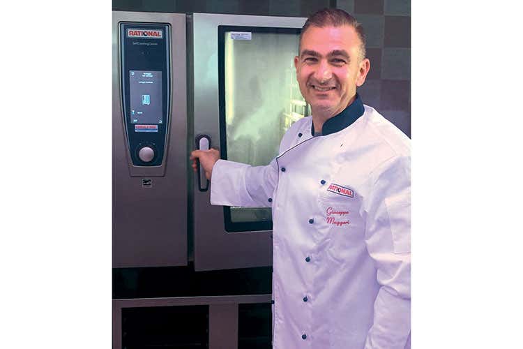 Giuseppe Muggeri - Macelleria Muggeri sceglie l'innovazione con il SelfCookingCenter di Rational Giuseppe Muggeri - Macelleria Muggeri sceglie l'innovazione con il SelfCookingCenter di Rational