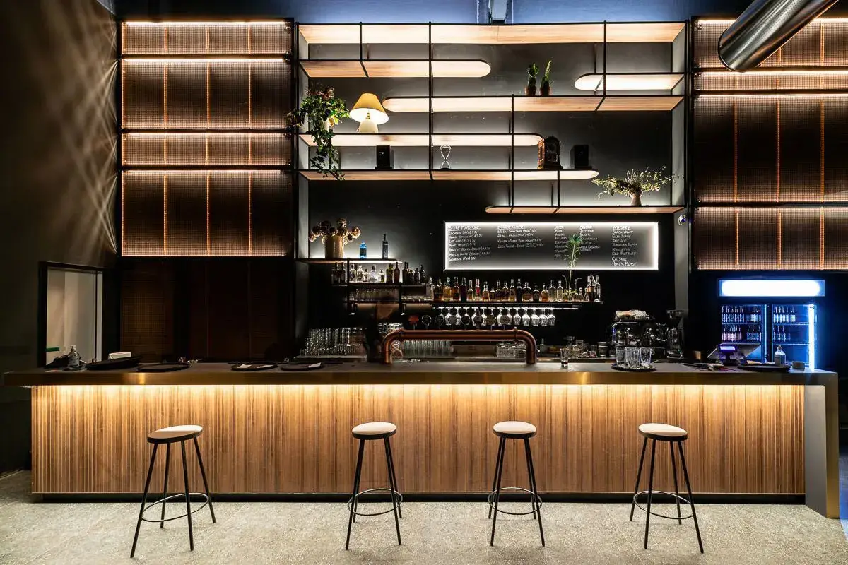 Locale interno Birra artigianale, in continuo fermento e al passo con la tecnologia
