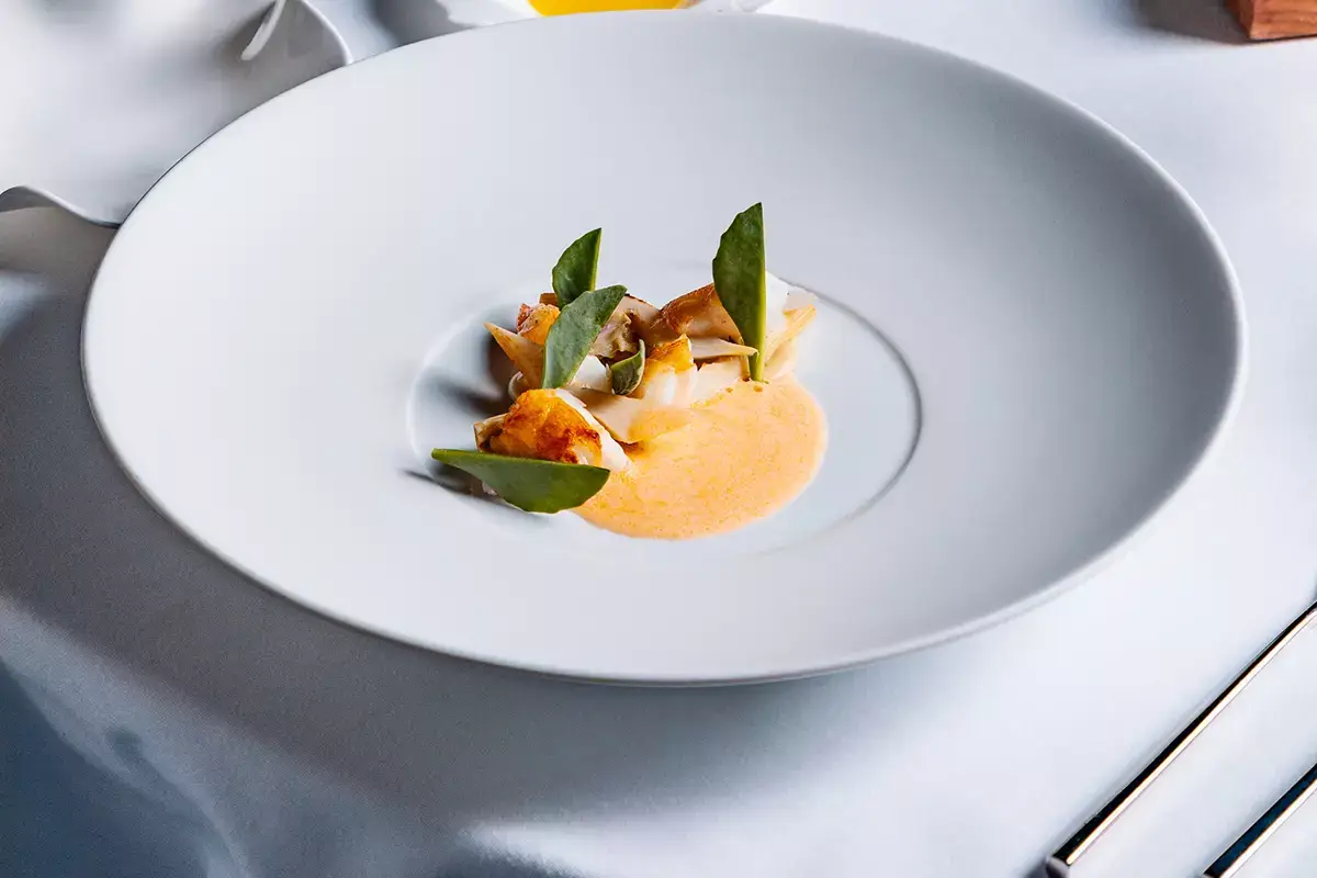 Scampo, carciofi, kefir Makoré Ristorante a Ferrara, quando il pesce è