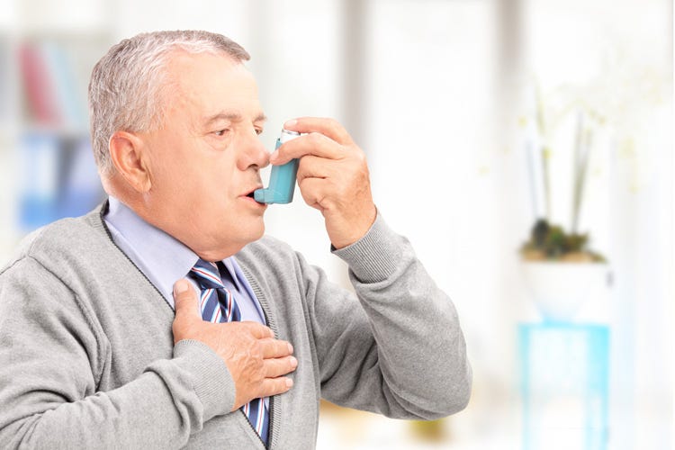 Malattie respiratorie, colpiti in 9 milioni 1 italiano su 10 soffre di tosse cronica