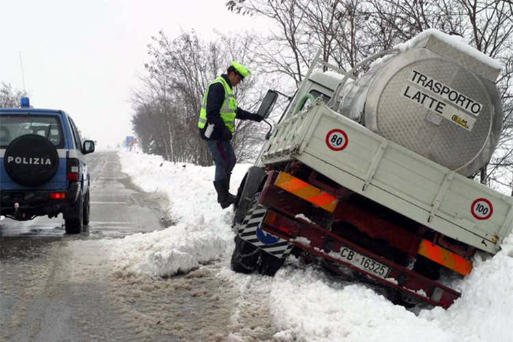 Maltempo, consegne alimentari in tilt Tonnellate di latte e ortaggi sprecate