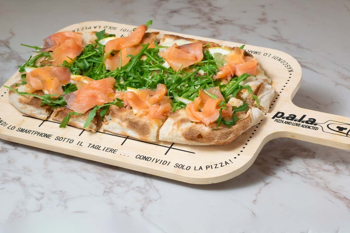 Mamo Pinsa & Drink: il locale con pinsa inclusiva e cocktail artigianali