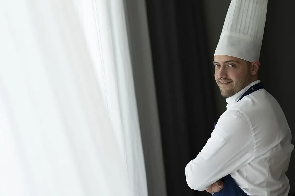 Marco Carasi I grandi classici guardando il lago al ristorante La Celeste