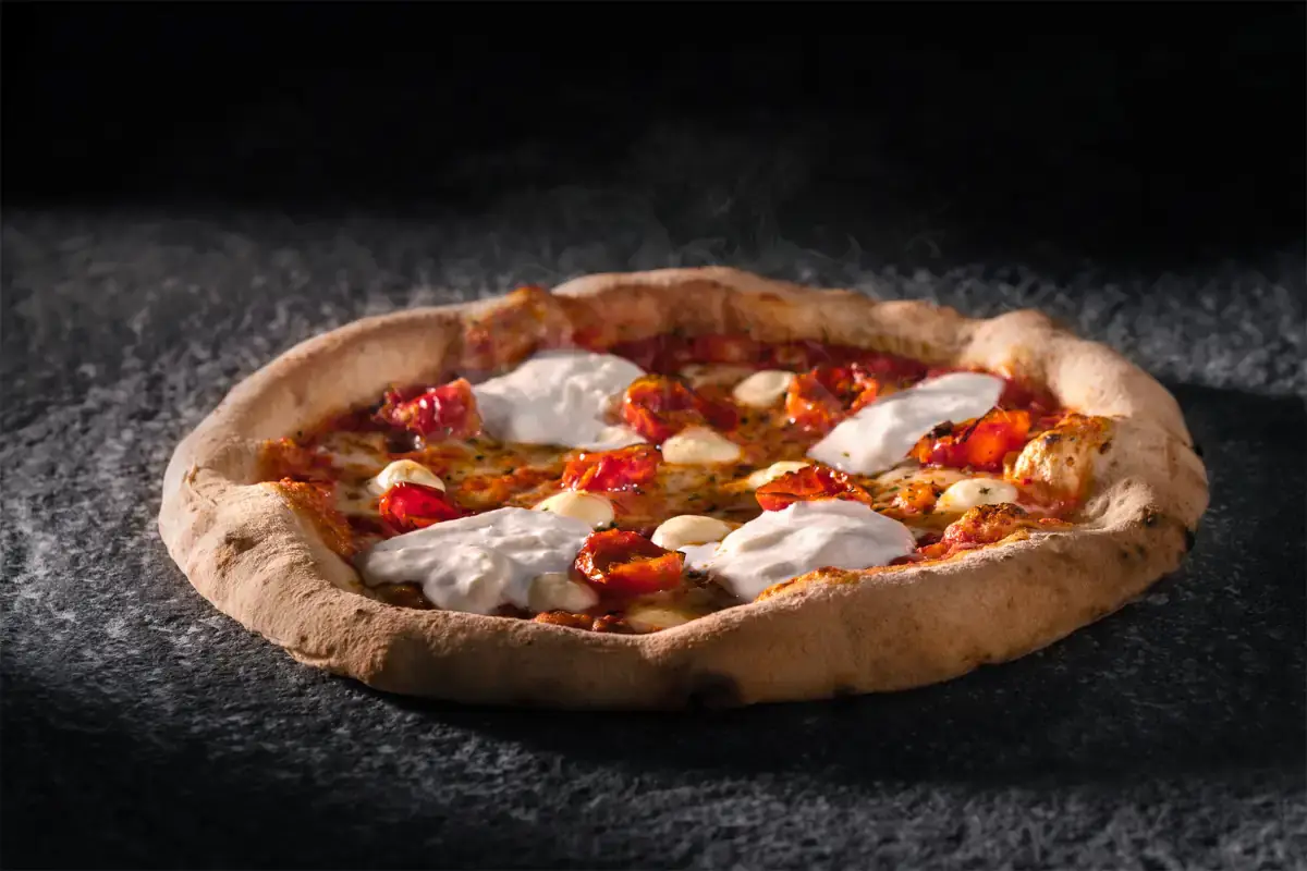 Pizza margherita Caro materie prime: lievita anche il costo della pizza
