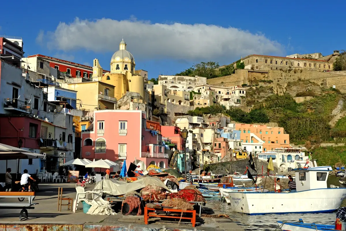 Marina Corricella Tutti gli eventi di Procida Capitale 2022 perch&eacute; la cultura non isola