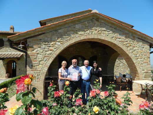 da sinistra: Marinella Argentieri, Genuino Del Duca, Angelo Valentini e Claudia Del Duca da sinistra: Marinella Argentieri, Genuino Del Duca, Angelo Valentini e Claudia Del Duca