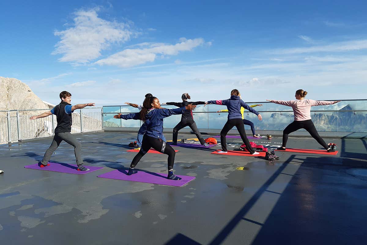 Lezioni di yoga in quota 