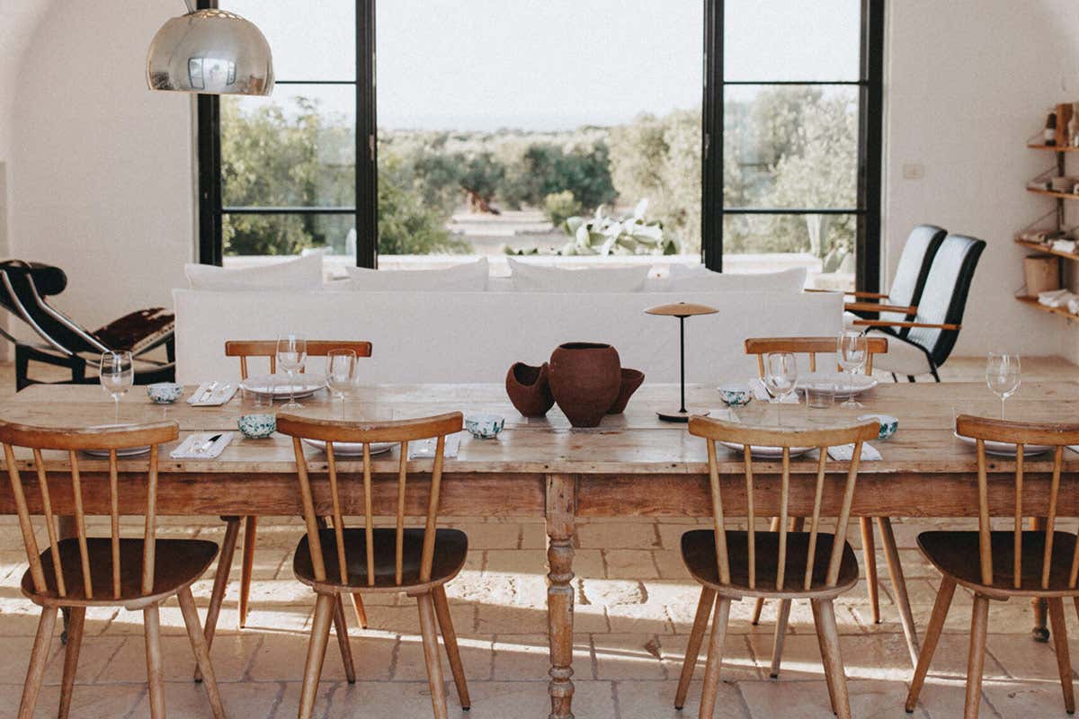 [[Masseria Moroseta]], il bianco che abbraccia e accoglie