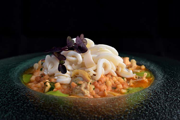 Fregola in guazzetto di scoglio, calamari e frutti di mare - Massimo D&rsquo;Innocenzi Cuoco d&rsquo;altri tempi