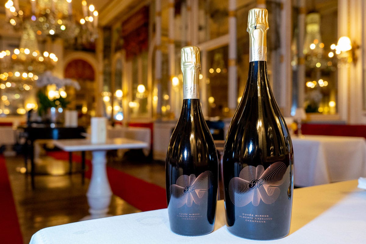 Questo champagne è un omaggio di Alberto Massucco a sua moglie Mirede Cuvée Mirede di Alberto Massucco una bollicina elegante e raffinata