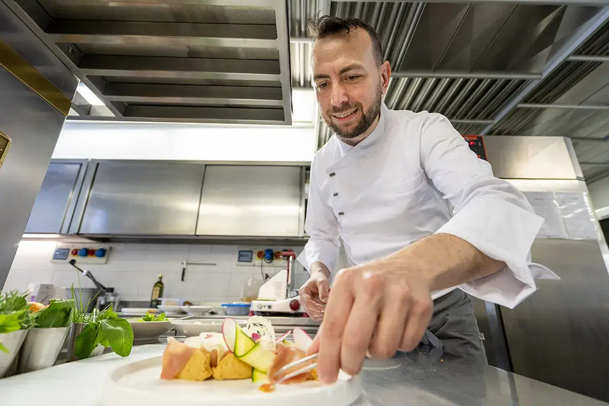 Maurizio Gerola in cucina