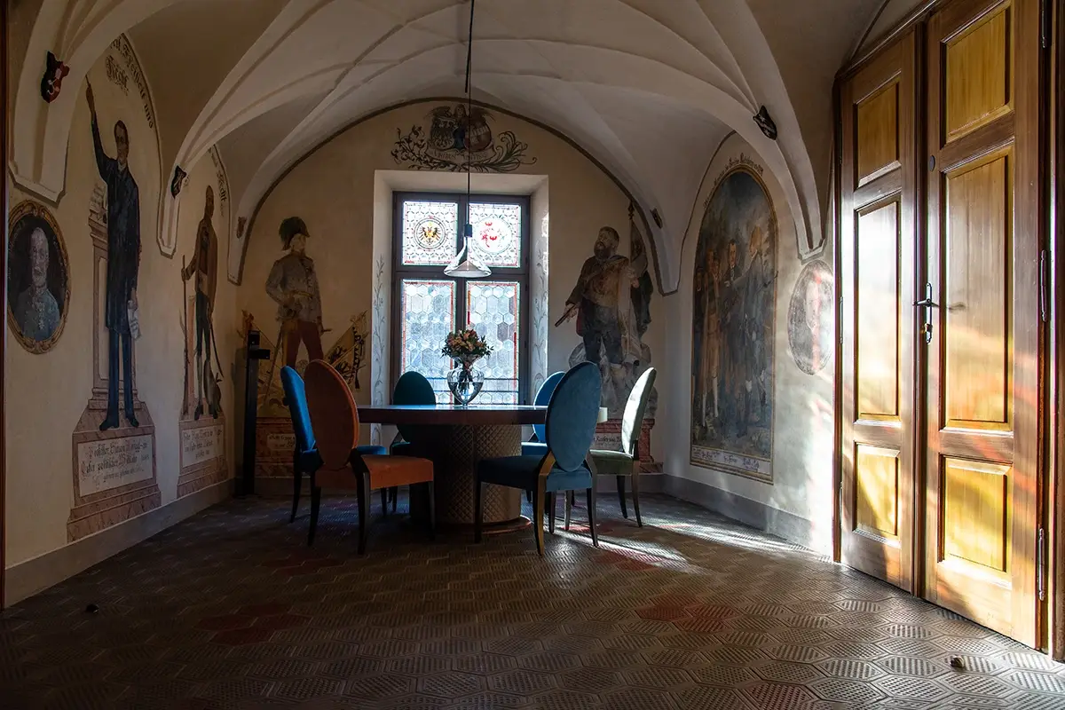 A Castel Maurn la favola della Val Pusteria in autunno