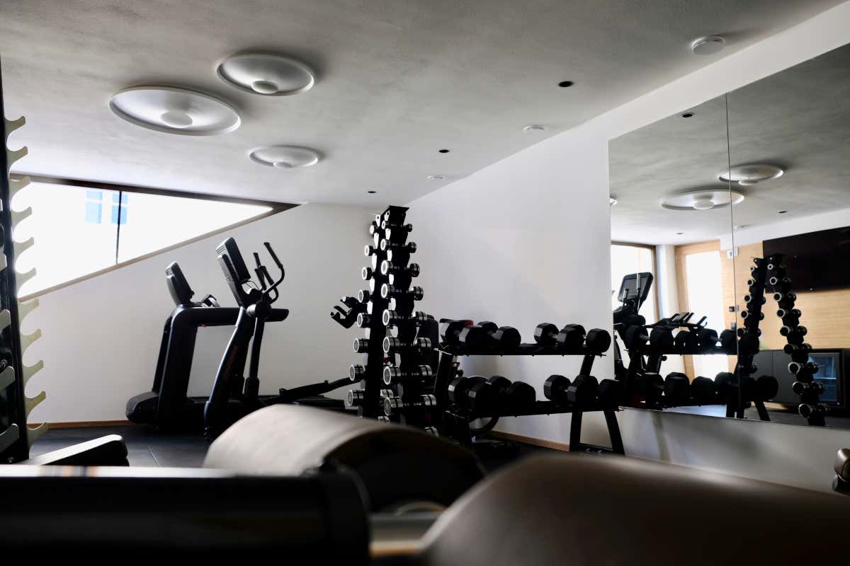 La sala fintess di Castel Maurn A Castel Maurn la favola della Val Pusteria in autunno