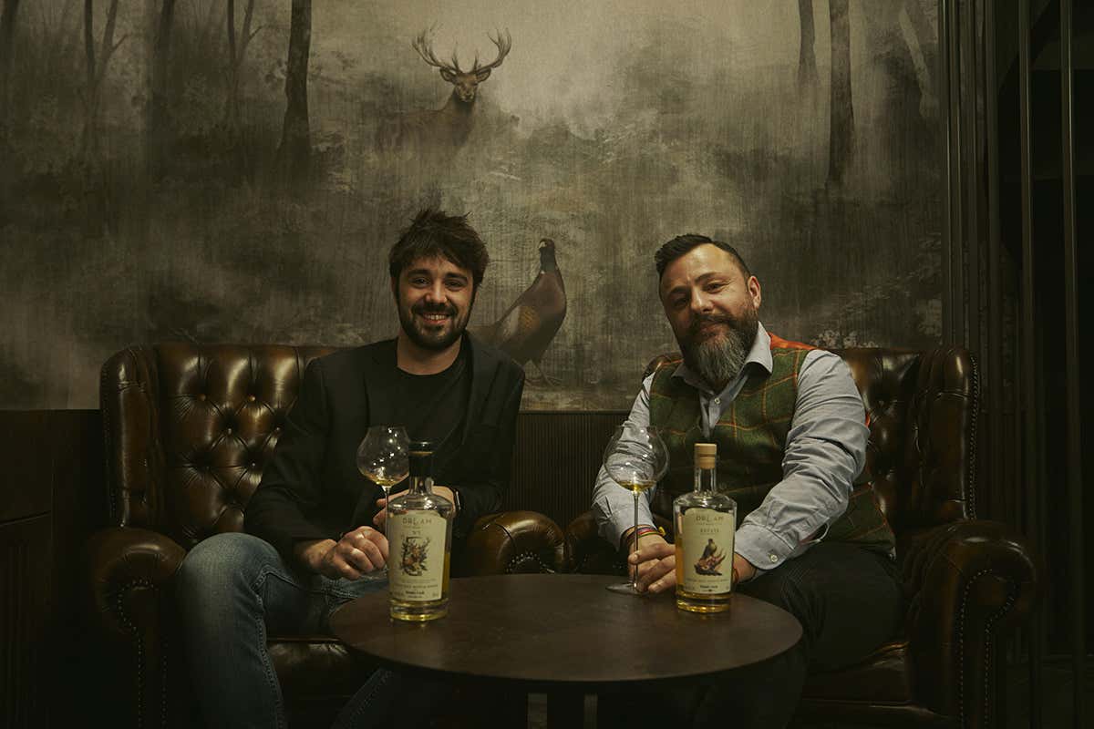 Federico Mazzieri e Marco Maltagliati Il fascino e il gusto del whisky al club Federico Mazzieri e Marco Maltagliati Il fascino e il gusto del whisky al club