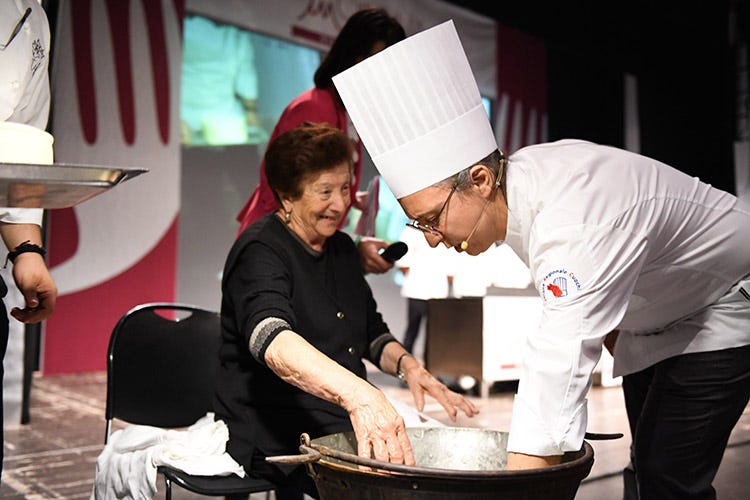 Enrico Mazzaroni e Zia Gina (Meet in Cucina Marche a Senigallia Pubblico record per la 2ª edizione)