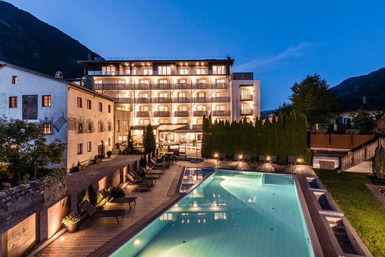 Una vista dell'hotel (Mein Matillhof amplia l’offerta 7 suite con vista sulla Val Venosta)