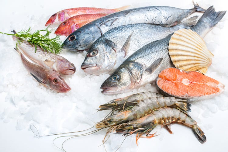 Menu di pesce e falsi miti 
Sì ai prodotti d'allevamento