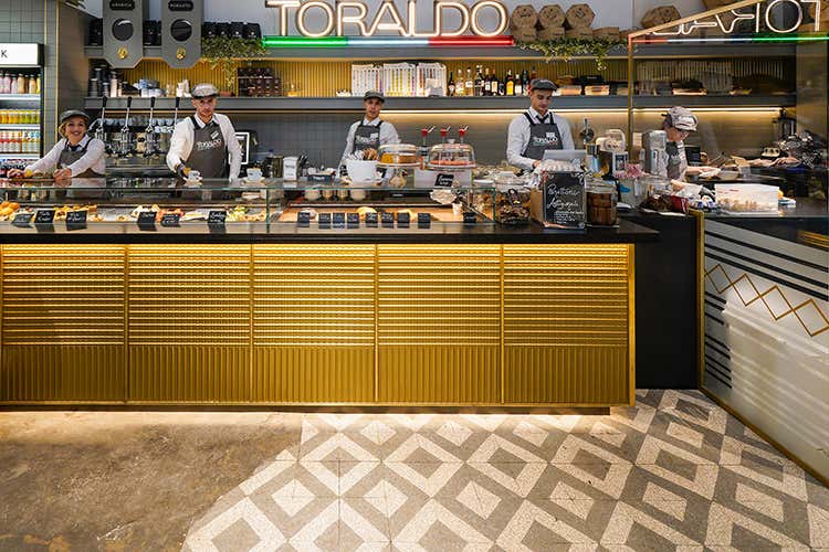 Plebiscito Roma (Mercato, luogo di fascino Ravenna e Roma all’avanguardia)