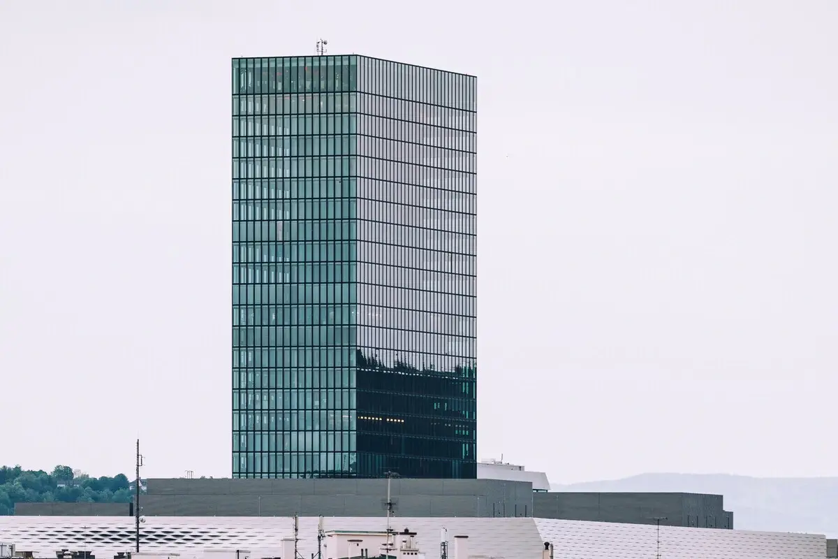 Il Messeturm di Morger & Degelo Arte, architettura ed esperienze: ecco Bailea, la New York della Svizzera