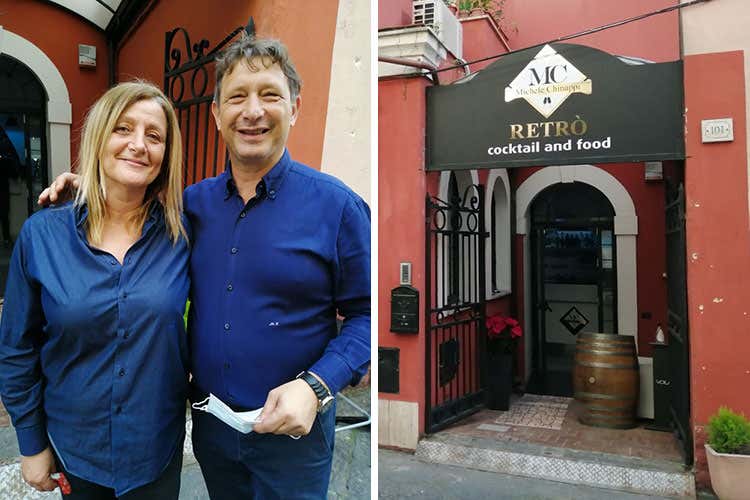 Angela e Michele Chinappi e l'esterno del ristorante - Michele Chinappi sfida la crisi e apre il suo ristorante di pesce Angela e Michele Chinappi e l'esterno del ristorante - Michele Chinappi sfida la crisi e apre il suo ristorante di pesce