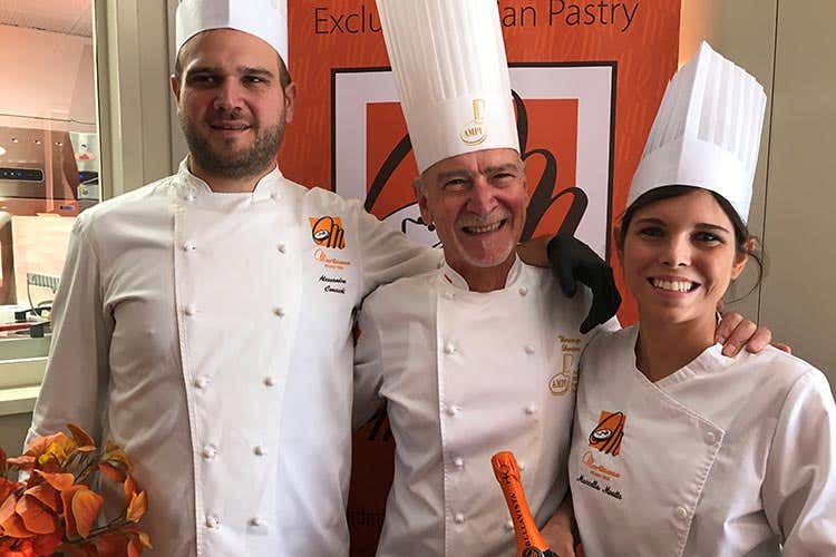 Alessandro Comaschi, Enzo Santoro e Marcella Moutte (Mignon salate, l'aperitivo del futuro Un'idea del Maestro AMPI Enzo Santoro)