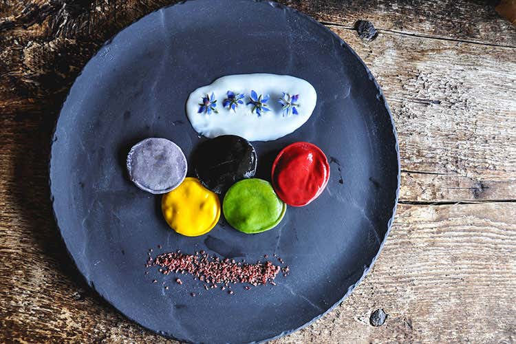 I cinque ravioli che compongono il piatto olimpico (Milano-Cortina 2026 Tarabini inventa il piatto olimpico)