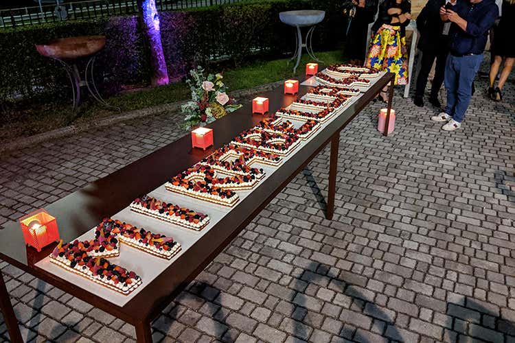 Tanti auguri Mirabella! (Mirabella, 40 anni in Franciacorta Per il brindisi il nuovo DØM Rosé)