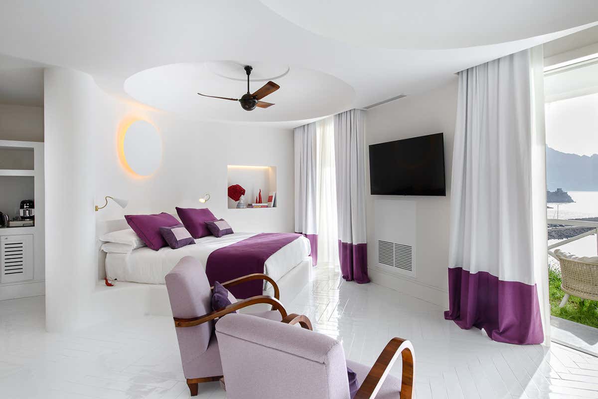 Una junior suite del Miramalfi di Amalfi (Sa)