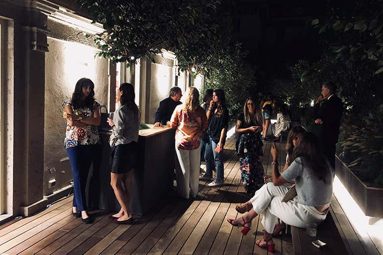(Moda e cucina in terrazza a Bergamo) (Moda e cucina in terrazza a Bergamo)