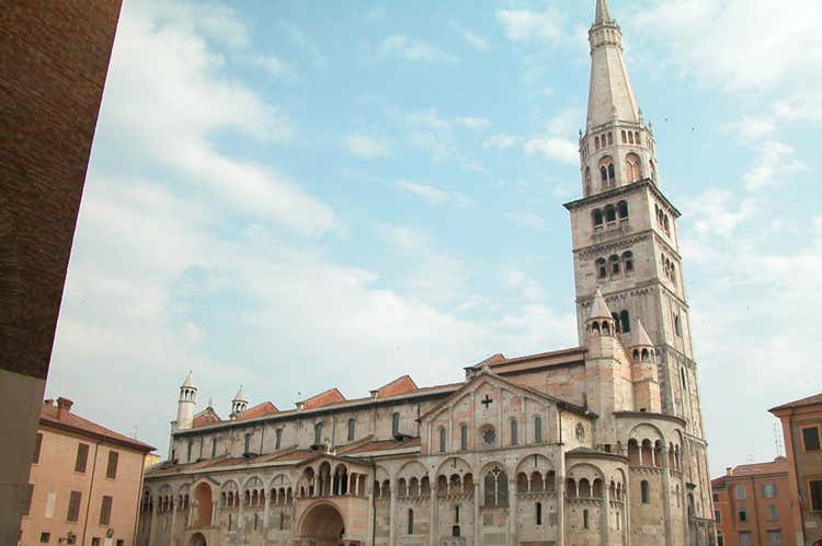 (Modena festeggia i 20 anni di Unesco Cibo, arte e territorio animano tre giorni) (Modena festeggia i 20 anni di Unesco Cibo, arte e territorio animano tre giorni)