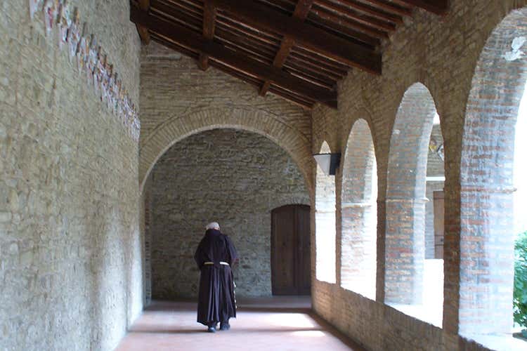 Chiostro del Convento Francescano di Villa Verucchio - Monasteri Aperti in Emila Romagna30 luoghi sacri da scoprire