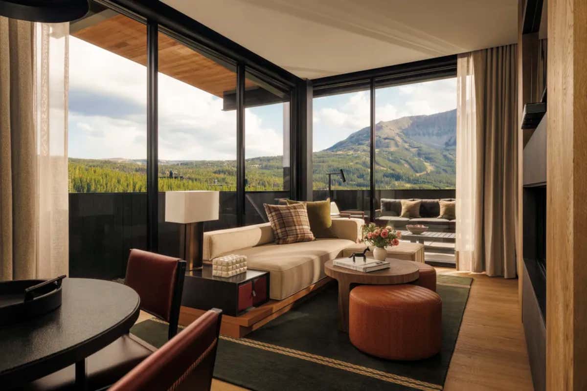 Il resort nel Montana con vista su laghi privati e montagne spettacolari