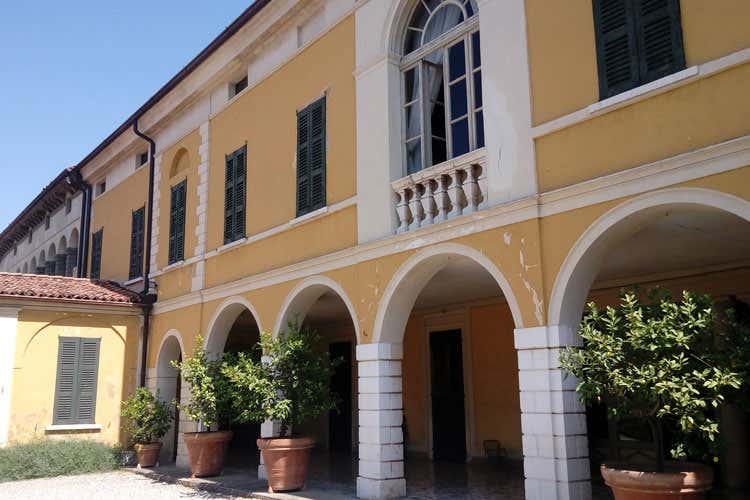 (Mosnel svela il Franciacorta Riserva 2008 5mila bottiglie di un’annata memorabile) (Mosnel svela il Franciacorta Riserva 2008 5mila bottiglie di un’annata memorabile)