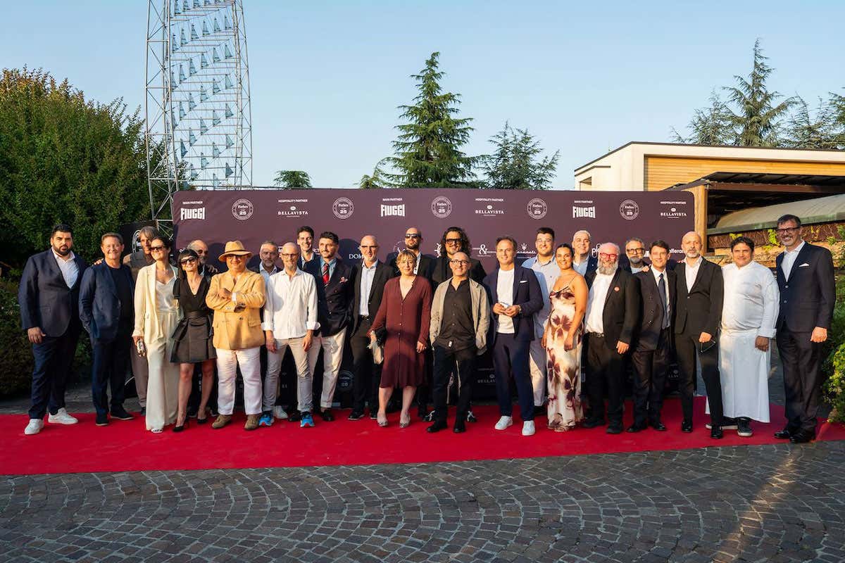 Cannavacciuolo è lo chef più influente per Forbes. Premio speciale a Bottura Cannavacciuolo è lo chef più influente per Forbes. Premio speciale a Bottura