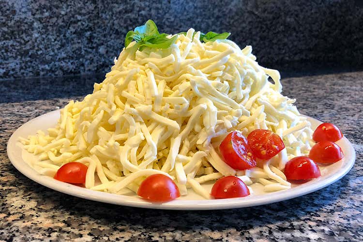 (Mozzarella Fiordilatte Orobica Food per una filiera alla ricerca di eccellenze) (Mozzarella Fiordilatte Orobica Food per una filiera alla ricerca di eccellenze)